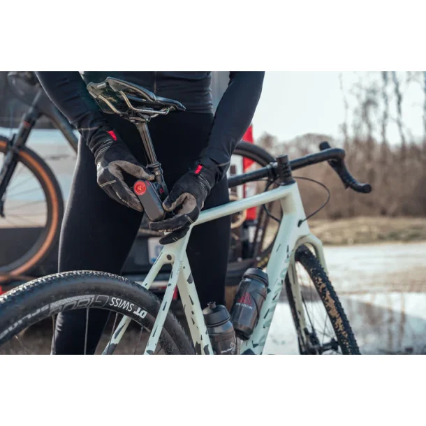 KOM Cycling Garmin Varia Mount