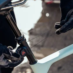 KOM Cycling Garmin Varia Mount